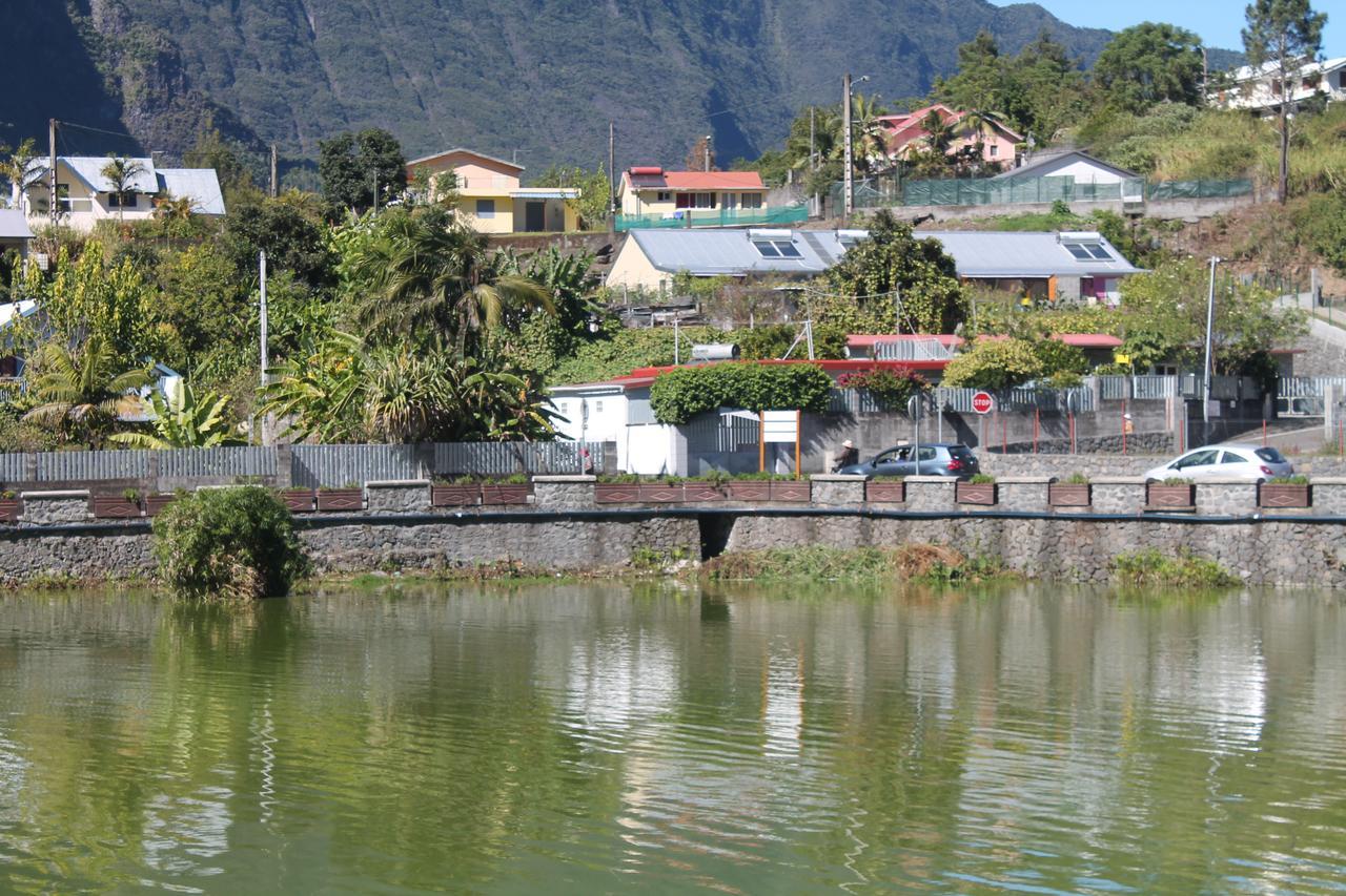 Les Cases Pres Du Lac Cilaos Εξωτερικό φωτογραφία